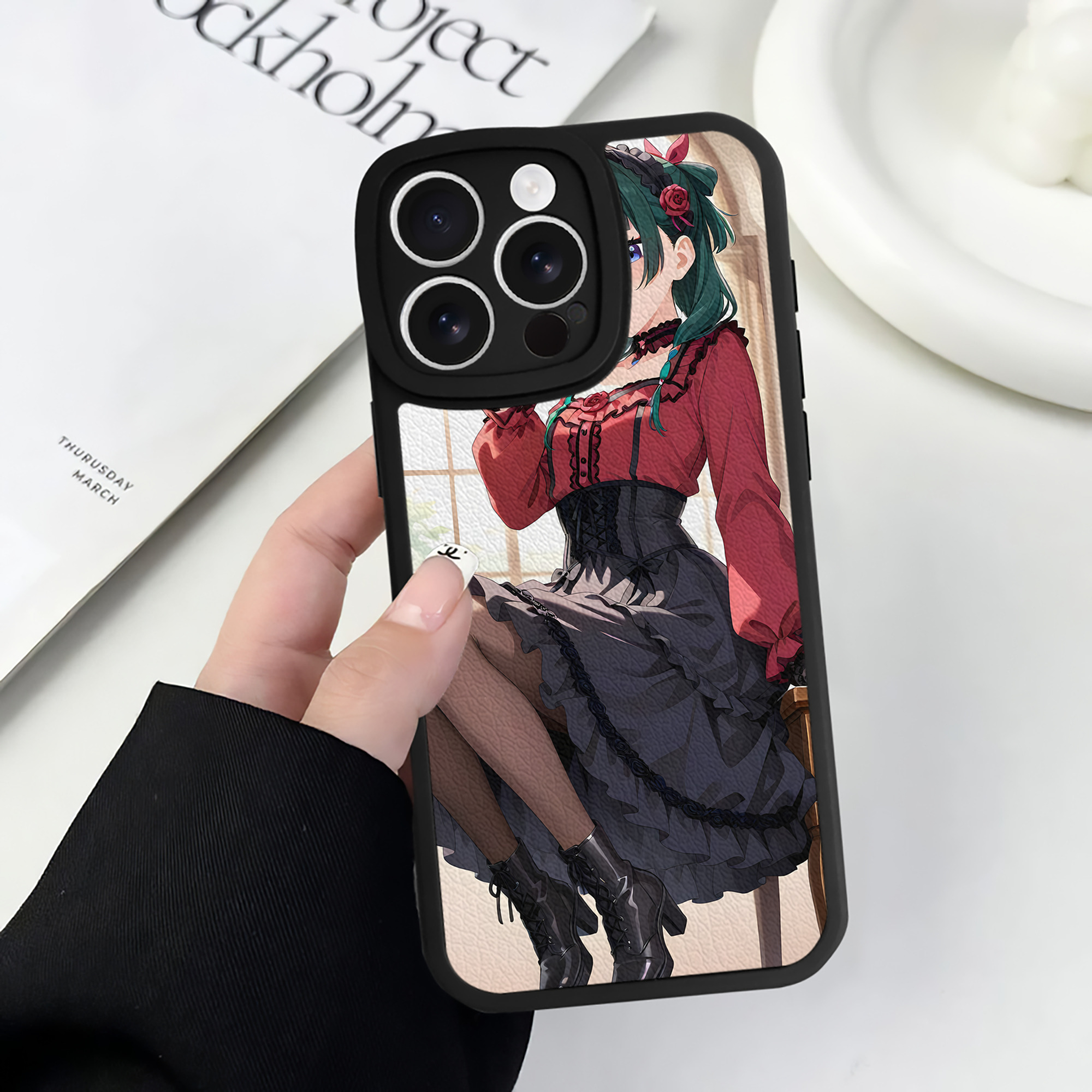 （画像用） 薬屋のひとりごと The Apothecary Diaries 【iPhone 16シリーズ対応】シリコンスマホケース（レザー調） 材質：シリコン